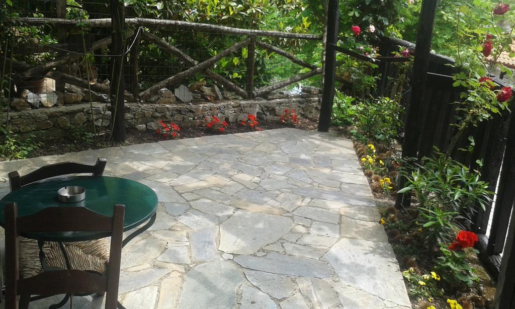 Traditional Guesthouse Archontoula Palaios Panteleimonas Exterior foto